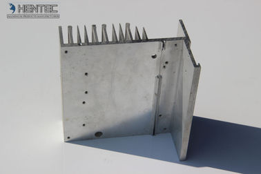 カスタマイズされた CNC の機械化アルミニウム放出は終わる製造所の側面図を描きます