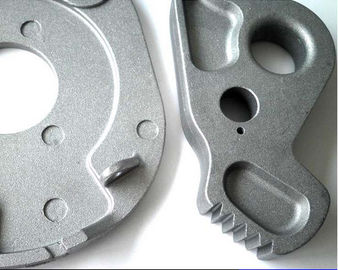 OEM の砂型で作る精密投げる部品の強さの鉄の投げる部品