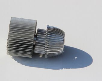 陽極酸化された 6005-T5 アルミニウム脱熱器放出 T4/T5/T6/T66